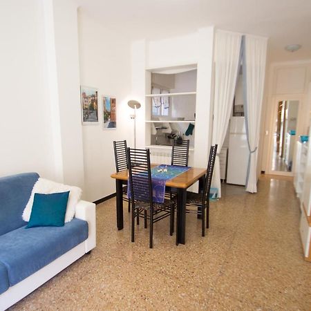 Bilocale con giardino terrazzato comodo al mare Varazze Esterno foto