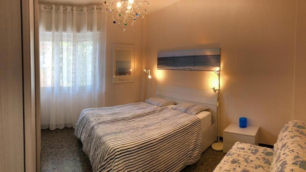 Bilocale con giardino terrazzato comodo al mare Varazze Esterno foto